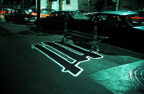 Electric Shadows -  Banc public, Montmartre, Paris 2000